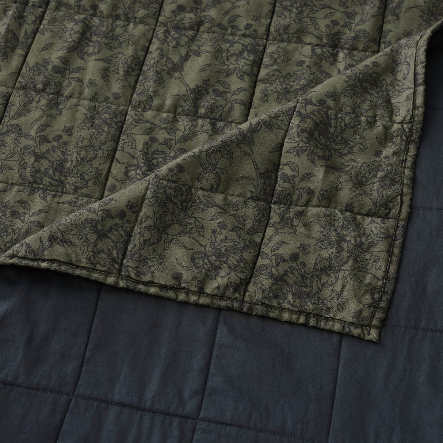 French Linen Quilt & Sham Set