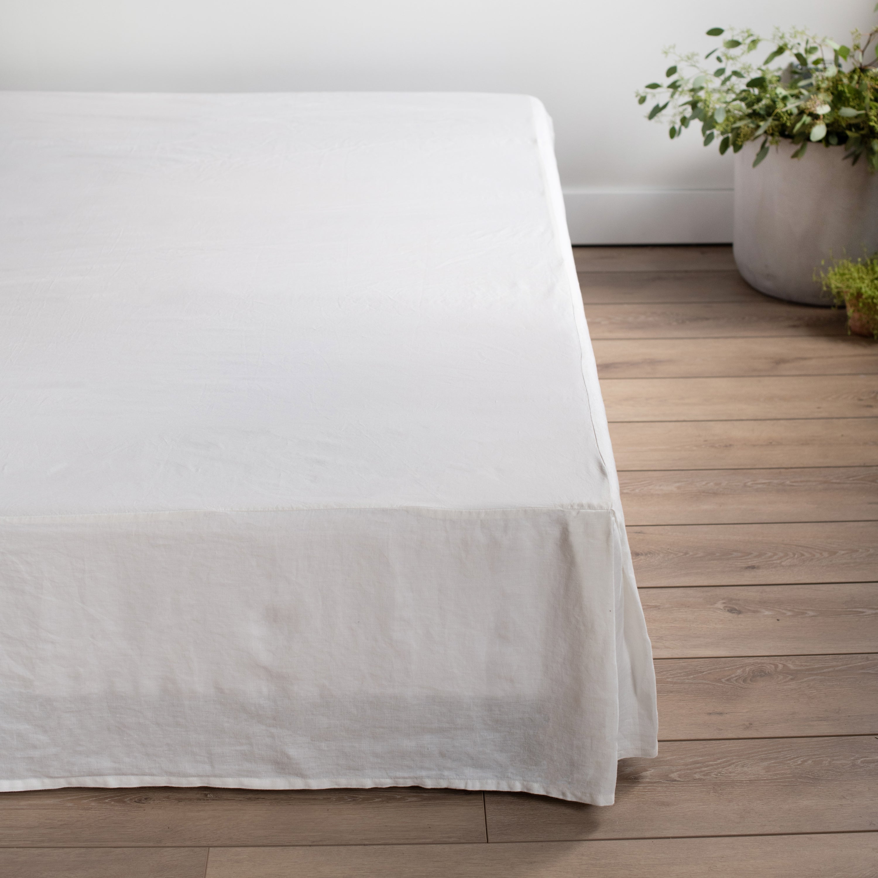 100 French Linen Bedskirt by BOKSER HOME