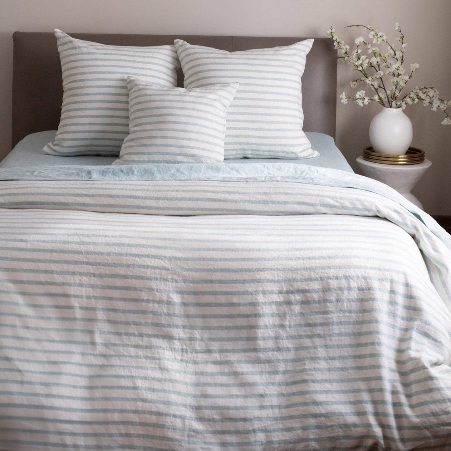 20" x 20" French Linen Pillow with Removable Sham